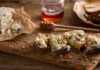 Gorgonzola and honey crostini topped with amaretto.
