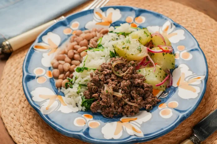 bk-9751-blog-pe-efe-de-carne-moida-com-canela-feijao-com-cominho-chuchu-na-pressao-e-arroz-com-agriao-2